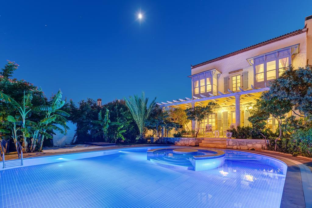 Lale Lodge Hotel Alacati Exterior photo